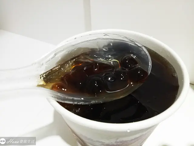 【新北三重】稅捐處豆花 | 三重人氣無名豆花攤 清涼仙草冰加粉圓不加價 夏晚的透心涼甜品
