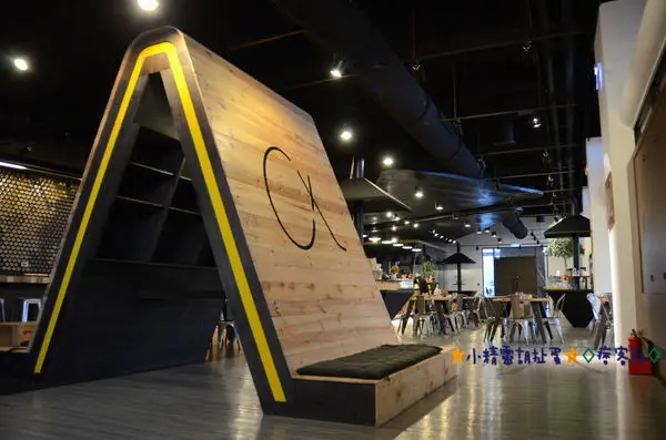 ※寵物友善餐廳※藏身工業區獨樹一格桃園平鎮ALPHA COFFEE & TEA★小精靈胡扯蛋★2015.12.27