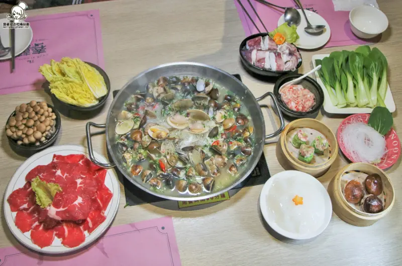 澎派鮮甜海味之澳門卜卜鍋，超鮮甜滋味就在春囍打邊爐 x 高雄火鍋 獨特風味 - 跟著尼力吃喝玩樂＆親子生活