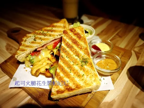 T.D.cafe(大坪林店)        
      