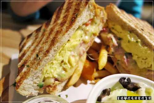 [捷運綠線美食-大坪林站] T.D cafe 早午餐/義大利麵/燉飯/炸物點心沙拉鬆餅/季節湯麵/冷熱飲品超過140項現點現做大份量的美味選項~~