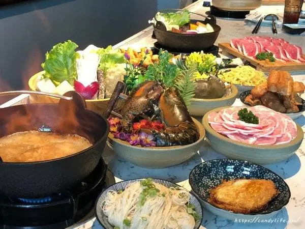 台中美食│源鍋〃活體海鮮鍋一人獨享，鮮味指數大爆表！激推麻油系列～        
      