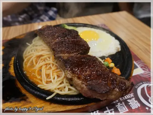 [台中東海]讓人好滿足的厚實感★饗厚牛排