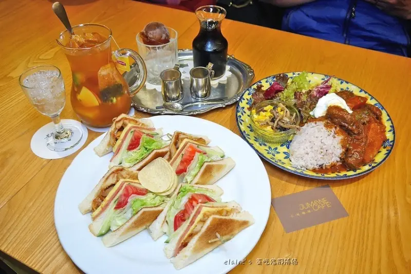 吃。台北中山《Jumane Cafe 佐曼咖啡館》專業手工咖啡及豐盛的輕食甜品，現正推出晚食慢品喔。中山區咖啡廳推薦。南西商圈咖啡廳推薦