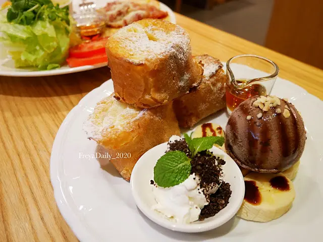 2020, Mar │佐曼咖啡館 Jumane Cafe│走吧台北哪裡吃美食：中山區 捷運中山站 巷弄早午餐 外酥內軟法式歐蕾吐司
