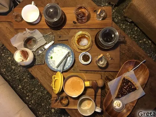  【食記∥台北】Merci vielle 捷運府中站＿ 藏匿於騎樓巷弄內與老靈魂對話的咖啡廳＿Merci系列懷舊文青老屋