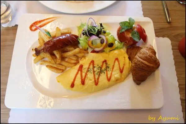[食記]//三胡町Bistro餐酒館//台南最愛的早午餐        
      