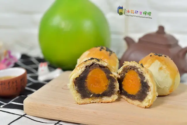 【食-新竹北區】彭成珍餅舖★濃郁蒜香的柴梳餅★鹹甜交織的紅豆麻糬Q餅★古早味竹塹餅★傳承三代的老餅舖★新竹十大伴手禮★宅配/團購/送禮/中秋月餅/訂婚喜餅/肉粽