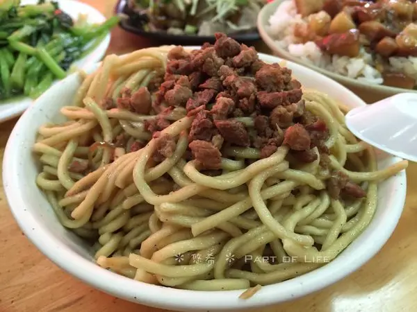 【食。台灣味】台中-昌平炒麵-便宜又大碗的早午餐好選擇
