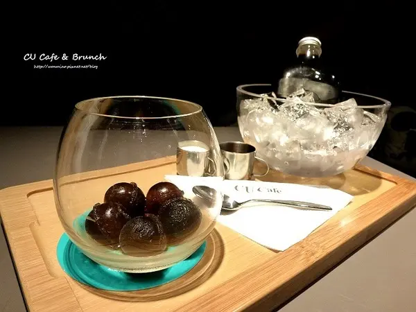 【松山區下午茶, 早午餐/小巨蛋咖啡廳】必點冰滴咖啡, 草莓起司蛋糕... ✿✿ Cu Cafe and Brunch ✿✿              