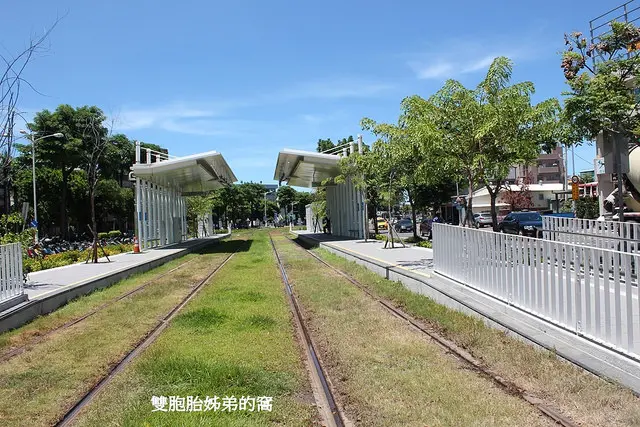高雄輕軌籬子內站到高雄展覽館站半日遊 - [高雄旅遊]
