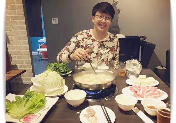 鮮美湯頭、不吃就可惜，北高雄隆重登場「名家汕頭沙茶火鍋左營店」