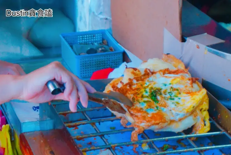 柯氏蔥油餅 __觀光客必嚐排隊美食！1970年美味 │ 郵局蔥油餅 / 礁溪蔥油餅 / 宜蘭礁溪兩天一夜『宜蘭 ‧ 礁溪車站』