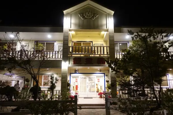 (胖樺介紹) 清境地區最高山莊：海拔高度兩千多公尺「觀星園民宿」。前往武嶺、合歡山、小瑞士推薦住宿        
      