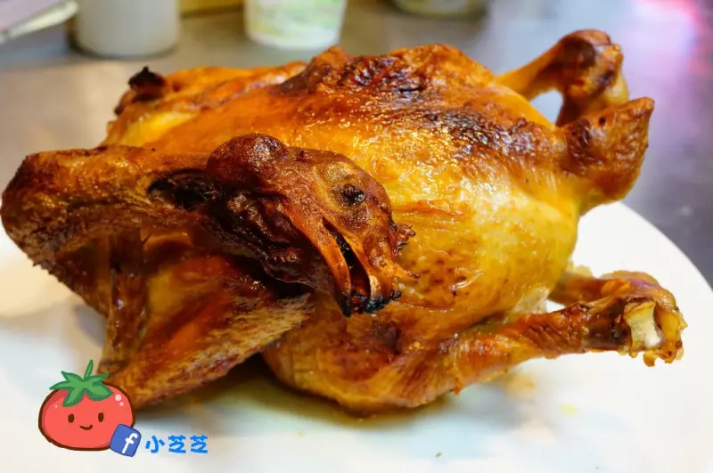 【台北美食】板橋桶仔雞 厚實體積鮮嫩多汁 鹿野柴燒桶仔雞 烤雞/手扒雞/甕窯雞