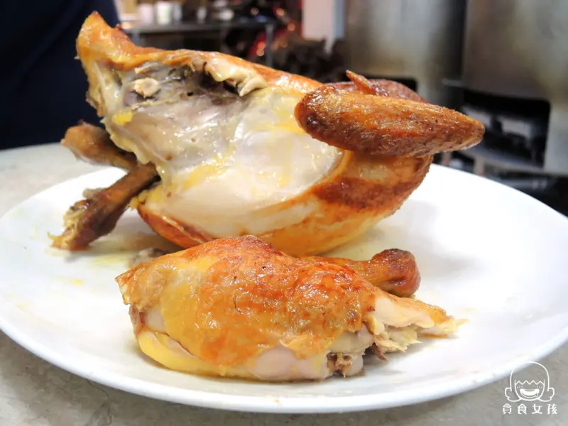 板橋新埔)板橋鹿野柴燒桶仔雞-板橋隱藏版桶仔雞，連香港人都大推/板橋桶仔雞