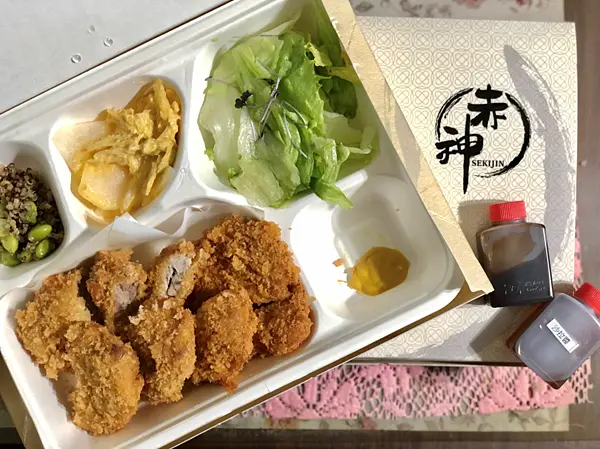 【台北美食￭中正區】赤神日式豬排-公館店 x 腰內豬排套餐║外帶美食、公館外帶美食