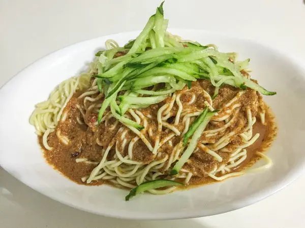 秦老師早點 - 涼麵戰場的最強者