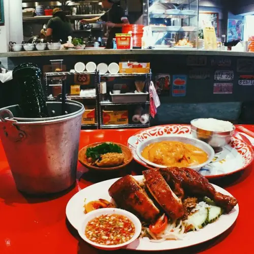 │食記│台北/泰街頭│泰國道地小吃攤隱藏溫州街巷弄內x平價道地泰式風味美食彷彿置身泰國