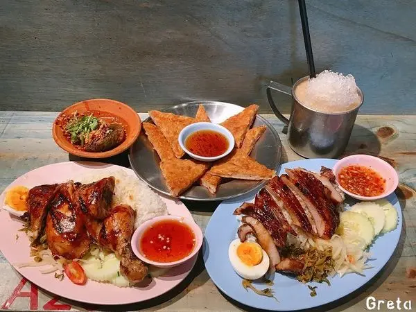  【食記∥台北】泰街頭 捷運台電大樓站＿道地平價的泰東北豬頸飯＿體驗原汁原味的泰國街頭風情