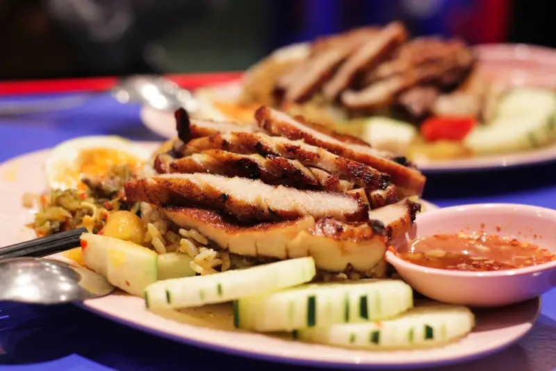 [台北美食] 泰街頭。泰國街頭小吃攤搬進餐廳裡，平民小吃CP值高 // 公館.捷運台電大樓站.台大商圈