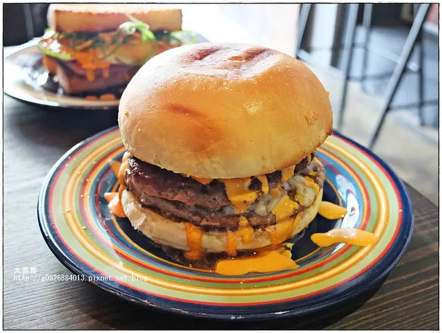 【台北】捷運士林站。免費wifi。不收服務費。士林區美食/早午餐/漢堡/蛋餅/調酒「GURU HOUSE」在餐酒館也能吃到美味的三明治