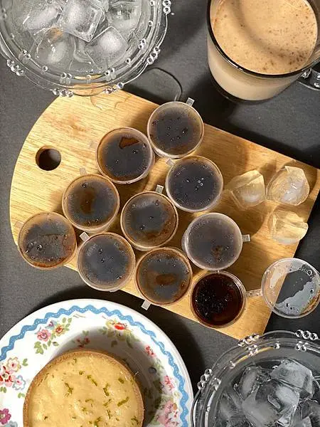 出軌咖🌟宅配美食🌟10秒快速沖泡的咖啡冰磚