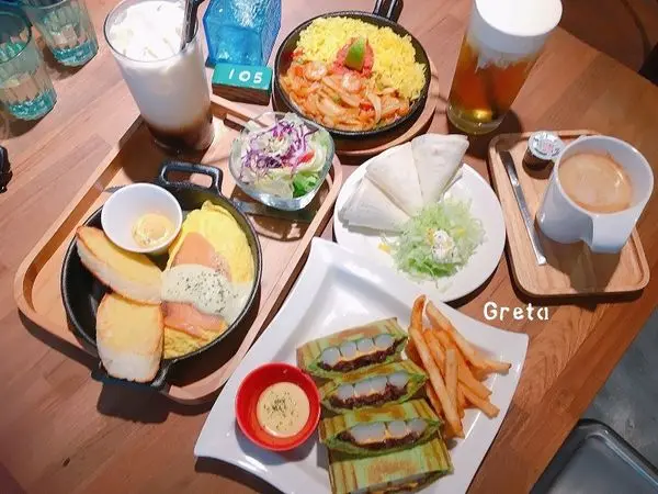 【食記∥台中西區】肚房DoFun-公正1号店＿桌桌必點的抹茶紅豆年糕三明治＿網友激推高CP值巷弄內老宅文清早午餐