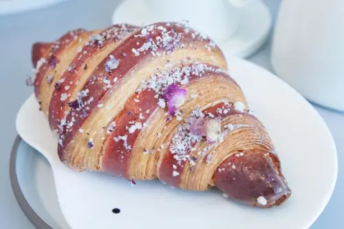 CJSJ - 為了超出售價的工藝及好味道，隊伍再長也得乖乖排下去