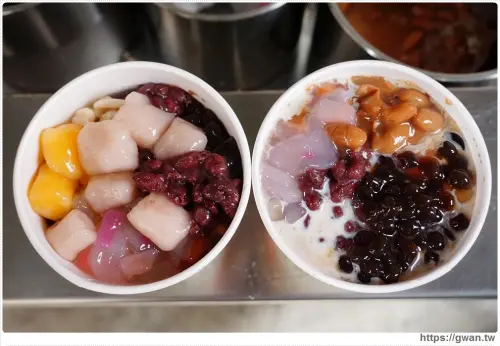 民生路無名豆花 - 九種配料裝到滿，裝太少還會被退貨