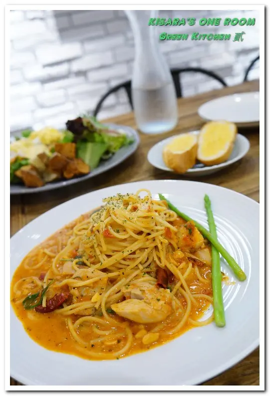 芝山早午餐．令人放鬆心情的温馨白牆健康美味小餐館──Green Kitchen 貳        
      