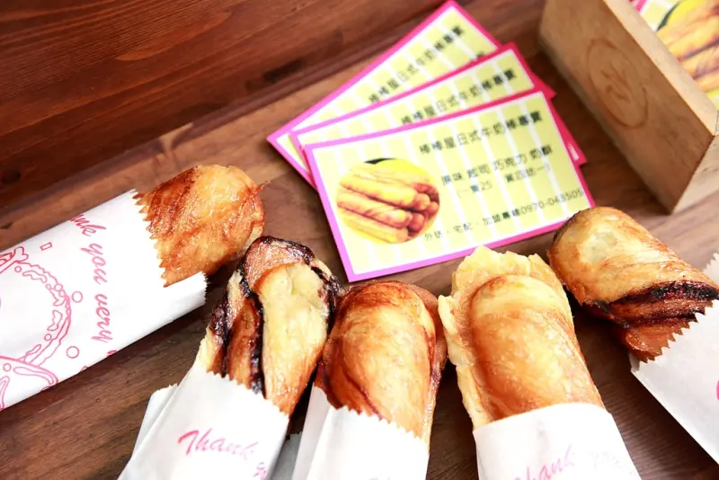 【台南美食-中西區】芯芯要去【棒棒屋日式牛奶棒專賣】~國華街散步小食|香氣撲鼻現烤牛奶棒