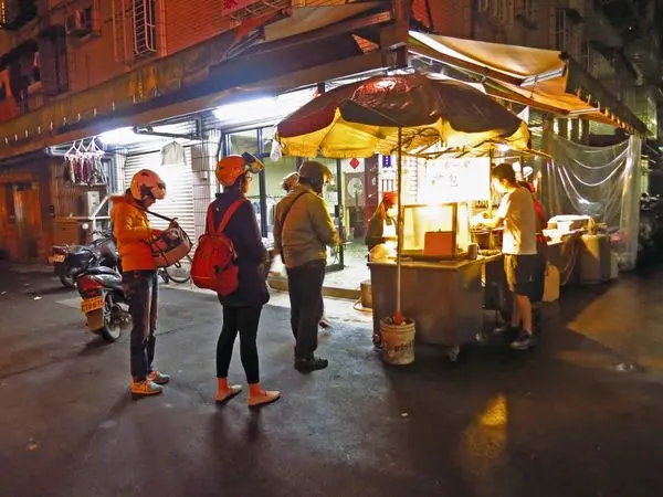 【中和美食】有一家煎包店-巷弄內的水煎包美食