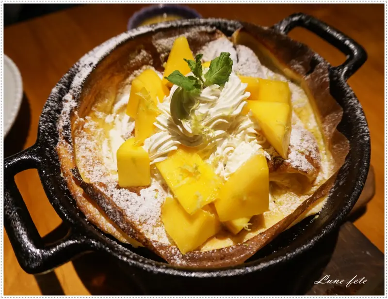 市府週邊十大小確幸下午茶|BLAnC布朗克 前菜到甜點無地雷超美味!必點大推薦>>西西里白酒糖醋南瓜/紅酒燉牛肉/煙燻鴨肉香料燉飯/焗烤起司雞肉千層麵/特製蘋果派 /鐵鍋鬆餅