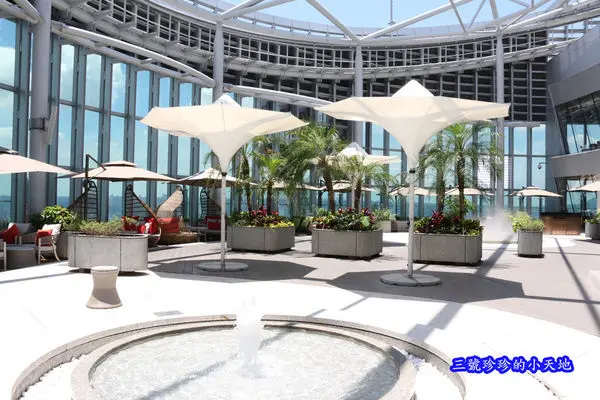 Asia49亞洲料理及酒廊．高空景觀餐廳360度全景觀視野．情人約會的好去處．南洋風味餐點．板橋站百揚大樓