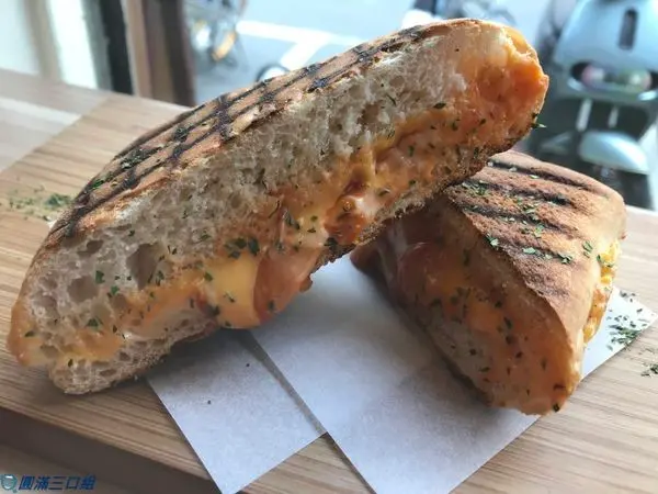 【食記】高雄鳳山_早·迷鹿 Morning Deer@不要迷路囉 快來找迷鹿吃早餐喔