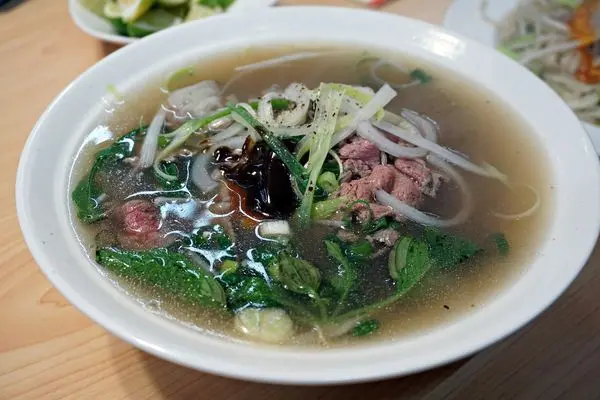 【姐妹越南美食】湯頭獨特中藥味