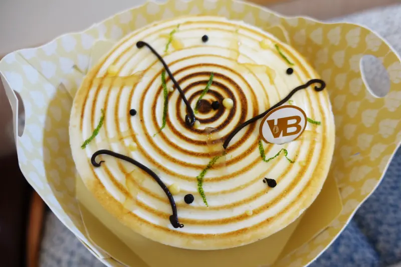 (胖樺食記)宅配甜點推薦「凡內莎烘焙工作室Vanessas Bakery」/母親節限定/檸檬馬告生乳酪蛋糕/蕾夢拾柒