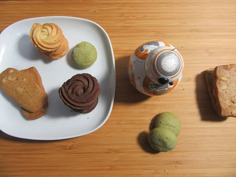 【宜蘭宅配美食】不管是滿滿少女心的浪漫下午茶好物，還是典雅又可口的訂婚小物，我們都要凡內莎，怎麼我結婚時沒認識Vanessa呢？