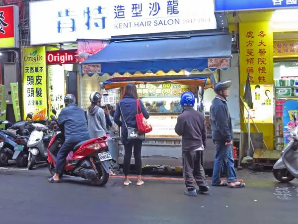 【蘆洲美食】焗烤豬扒飯-份量大的炸豬排炒飯