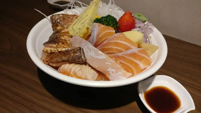 [食記] 近期心中的平價第二名 公館 靜壽司
