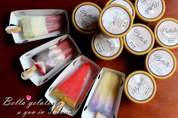 [台中/西區]Bella Gelateria義大利冰淇淋 夢幻冰棒 掌握在手中的耀眼星空