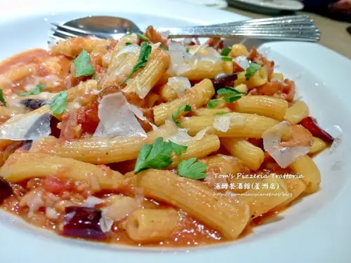 【新北市蘆洲區/食記】服務好，氣氛佳，道地義式美食 ✿✿ Toms Pizzeria Trattoria 湯姆餐酒館(蘆洲店) ✿✿              