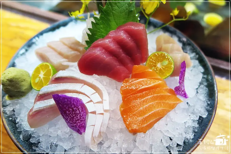 [捷運藍/棕線美食-南港展覽館站] 串香珍板前日式料理。南港人氣串燒/居酒屋，小資族滿意的小雀幸基地