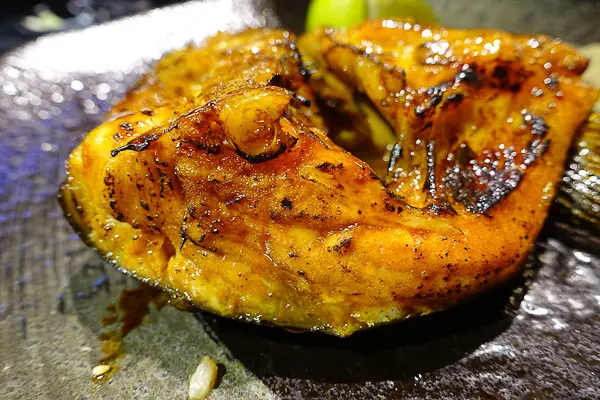 【台北南港】鮮鮪亭 日式丼飯賞味店(CITYLINK 南港車站) - 照燒鮭魚頭定食份量紮實表現好，招牌日式丼飯吃完小空虛…… 