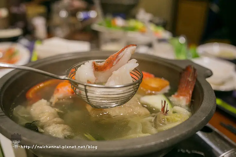 綠色空間永華店。每日漁港鮮直送的鮮魚火鍋。超多豐盛套餐選擇多。還有舒適聚餐空間!!