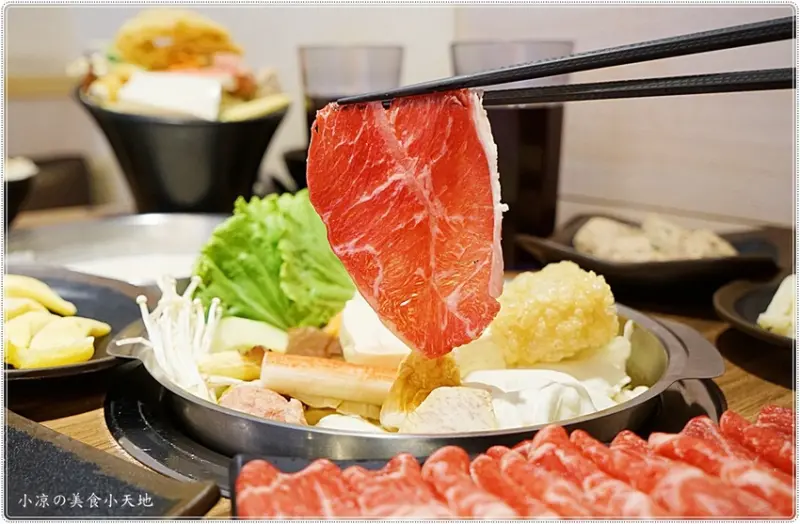 台中大里火鍋║在地人推薦高CP個人小火鍋、平價獨享，風味湯頭濃郁噴香，讓人忍不住喝光光的美味！ - 小凉的美食小天地