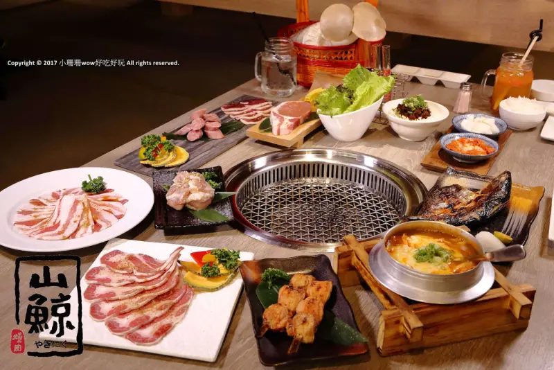 【食。台中】山鯨燒肉〜單點式燒肉精緻/豪華雙人套餐。櫻花樹下吃燒肉，濃濃的日式風味，超浪漫又好拍！