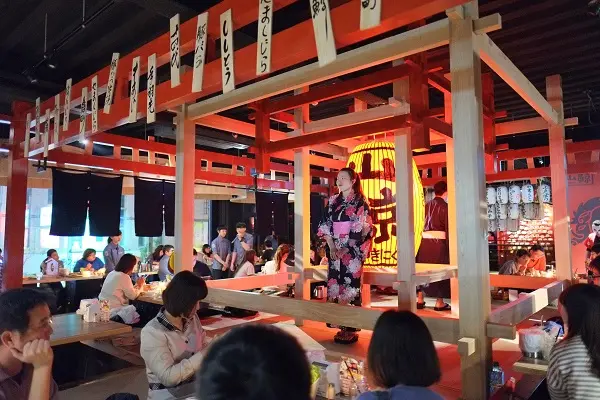 台中北區日式燒肉-山鯨燒肉. 好吃好拍好停車空間環境有主題.茶六新進敵        
      