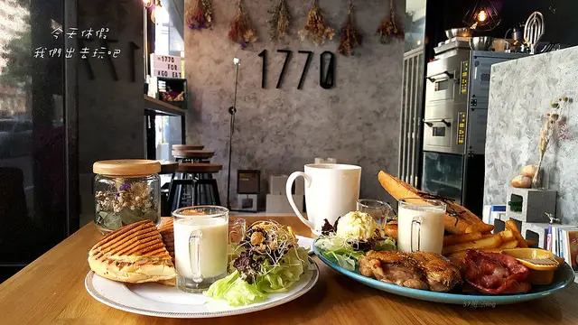 1770cofee。咖啡。早午餐。小點心。在夢幻彩虹屋裡享用餐點